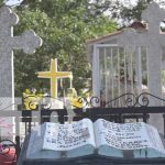 Vicepresidenta de Nicaragua «Un día como hoy nos une el amor y la fe» Visitan a los deudos en el cementerio de Estelí