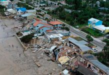 Cuatro muertos y 300.000 de personas sin electricidad por Nicole en Florida Cuatro muertos y 300.000 de personas sin electricidad por Nicole en Florida