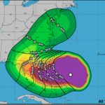 Activan alerta en Florida por Nicole que podría convertirse en Huracán