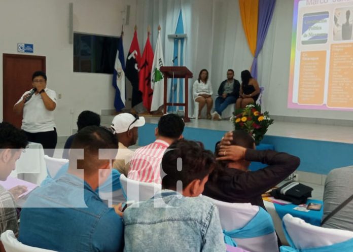 Foro del MINSA sobre atención del VIH y la diversidad sexual