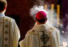 Al menos 11 obispos y ex obispos en Francia investigados por abusos sexuales Al menos 11 obispos y ex obispos en Francia investigados por abusos sexuales