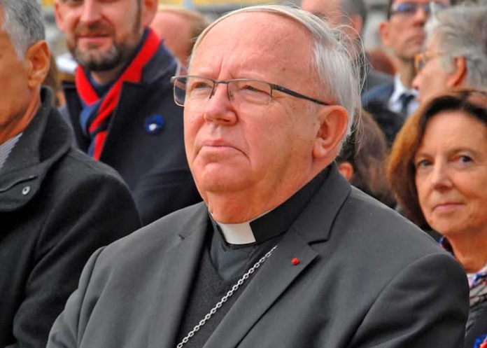 Degenerado cardenal de Francia acepta haber abusado de una menor
