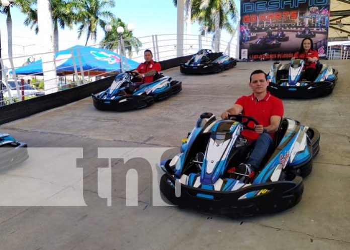 Competencia de Go Kart en el Puerto Salvador Allende