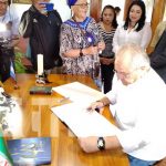 Nicaragua condena ataques terroristas perpetuados en Irán Funcionarios de Nicaragua firman libro de condolencias en la embajada de Irán / TN8
