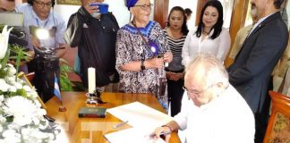 Funcionarios de Nicaragua firman libro de condolencias en la embajada de Irán / TN8