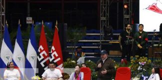 Acto del Congreso Nacional de Juventud Sandinista, presidido por el Comandante Daniel Ortega en Nicaragua