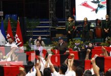 A pesar de los planes sangrientos de EEUU y Europa, en Nicaragua triunfa la Paz Acto del Congreso Nacional de Juventud Sandinista, presidido por el Comandante Daniel Ortega en Nicaragua