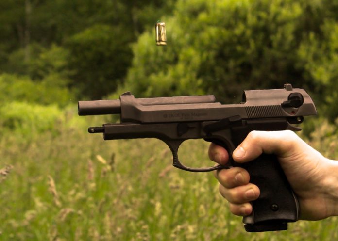 Niño mata a otro tras disparar por accidente en Colombia