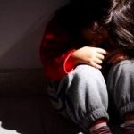 ¡Sin compasión! Padre y amigo violaban sin parar a niño de 4 años en Colombia Abusan sexualmente de un niño en Colombia