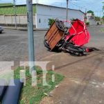 Caponero con serias lesiones tras «tirarse» una señal de Alto en Managua Caponero con serias lesiones tras "tirarse" una señal de Alto en Managua