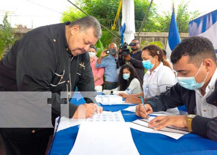 managua5 Diputado Moisés Absalón Pastora