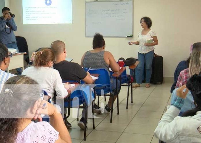 Taller de medicina natural en Nicaragua