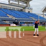 Niños y adolescentes de Managua visitan el nuevo estadio Dennis Martínez Niños y adolescentes de Managua visitan el nuevo estadio Dennis Martínez