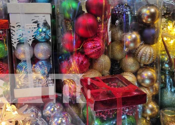 Artículos de Navidad en los mercados de Nicaragua