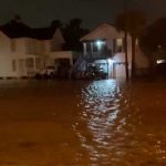 Tormenta Nicole van a seguir castigando Florida con aguaceros e inundaciones