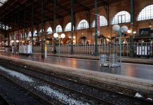 Huelga salarial paraliza y causa caos el transporte público en París y Londres Huelga salarial paraliza y causa caos el transporte público en París y Londres