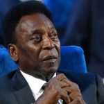 Pelé es internado nuevamente en el hospital