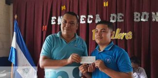 Foto: Entrega del bono a bachilleres de Boaco y Rivas / TN8