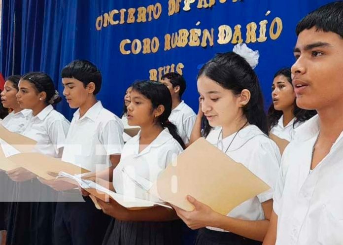 Coro Rubén Darío inunda de aires navideños en la ciudad de Rivas