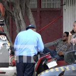 Taxista desatiende señal de Alto y provoca accidente en Managua Accidente de tránsito en el barrio Larreynaga, Managua