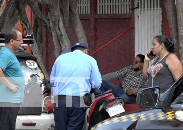 Accidente de tránsito en el barrio Larreynaga, Managua