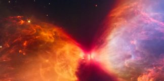 Telescopio capta 'reloj de arena' en el espacio
