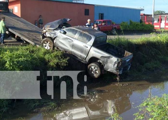 Foto: Vuelco de camioneta en Ciudad Belén, Managua / TN8