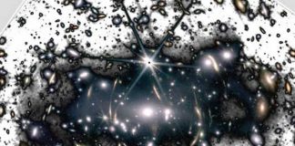 El telescopio Webb capta la fantasmal luz intracumular