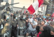 Sectores sociales convocan a paro nacional en Perú Sectores sociales convocan a paro nacional en Perú