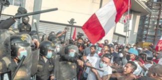 Sectores sociales convocan a paro nacional en Perú
