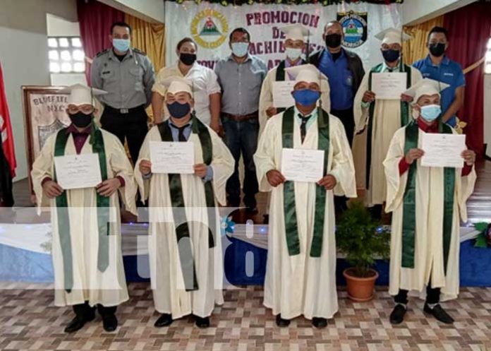 1 Foto: Privados de libertad en Bluefields se graduaron de Bachilleres / TN8