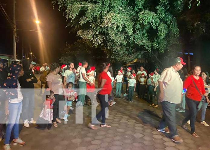 1 Foto: Colorido Festival Navideño recorre las calles de La Libertad, Chontales / TN8