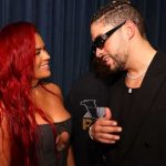 Miles de burlas causó Karol G al querer cantar como Bad Bunny