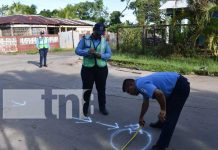 Llantas traseras de un carro le pasaron encima en Bluefields Llantas traseras de un carro le pasaron encima en Bluefields