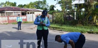 Llantas traseras de un carro le pasaron encima en Bluefields