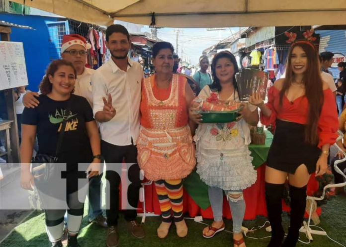 1 Comerciante de Granada se va cargada de Premios