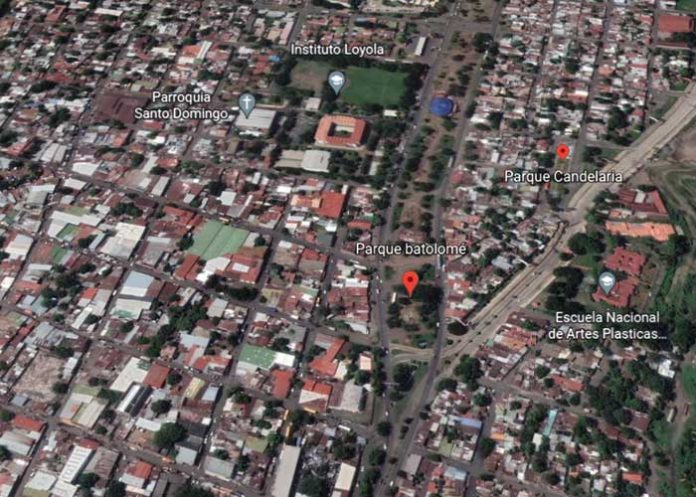 Anciano delicado después de ser arrollado por camioneta en Managua