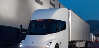 Tesla: Elon Musk vende su primer camión electrónico
