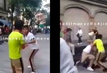 ¡Como dos salvajes! Estudiantes se dan en la «jícara» en plena vía pública Estudiantes de colegio se fueron a los puños