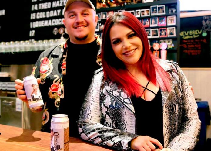 Hijos de Jenny Rivera lanzan cerveza dedicada a su madre