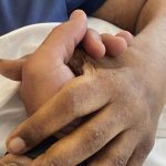 Una navidad desde el hospital: Familia de Pelé acompaña al astro del futbol