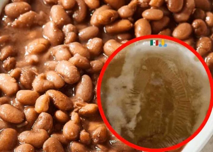 ¿Burla o milagro? Encuentran “silueta” de la Virgen en sopa de frijoles