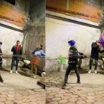 Tremendo garrotazo le plantan a joven mientras recogía caramelos en piñata Tremendo garrotazo le plantan a joven mientras recogía caramelos en piñata