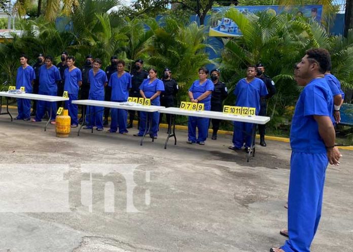 1 Foto: Presentan a 14 supuestos delincuentes capturados en Chinandega / TN8
