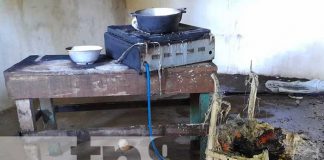 "De la mano de Dios nos levantaremos de esta"; siniestro consume vivienda en el Reparto Schick