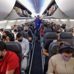 Video: Pasajeros se dan tremenda golpiza a bordo de un avión Video: Pasajeros se dan tremenda golpiza a bordo de un avión