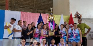 Medallas y trofeos para ganadoras de San Isidro 