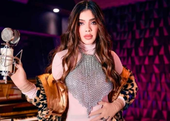 ¡Siempre humilde! Kenia Os vive la fama desde Mazatlán