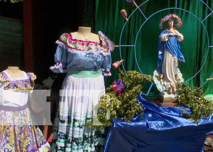 Familias se preparan para celebrar la Gritería este 7 de diciembre