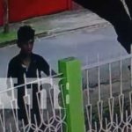 Ladrón hace de las suyas al robar retrovisores de una moto en Villa Flor Sur, Managua